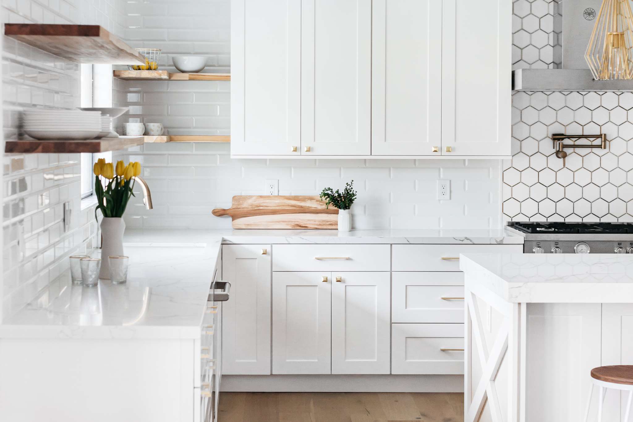 Stylish Faircrest Hickory Cabinets Are the Top Choice for Ohio Homeowners at Discount Custom Cabinets